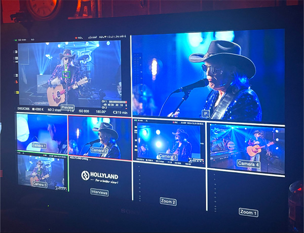 LIVE PERFORMANCE ON VIRGIN MEDIA - FANNING AT WHELANS