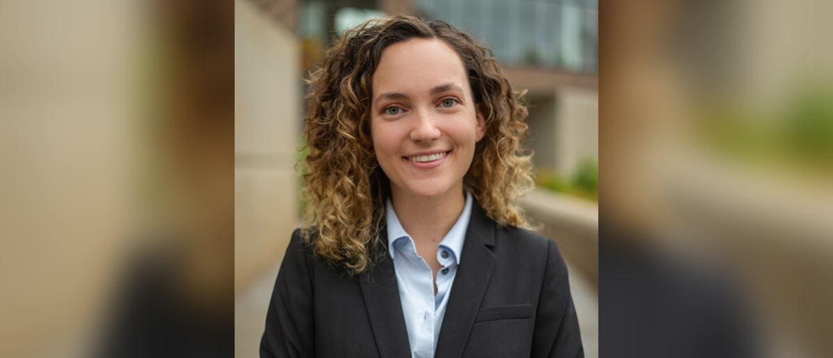 Headshot of marketing senior Arianna Farina on MSU's campus.